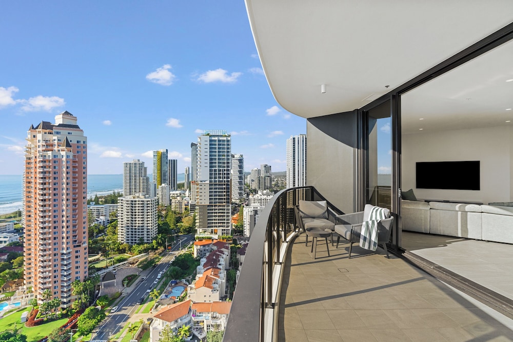 Encore Broadbeach 27/50