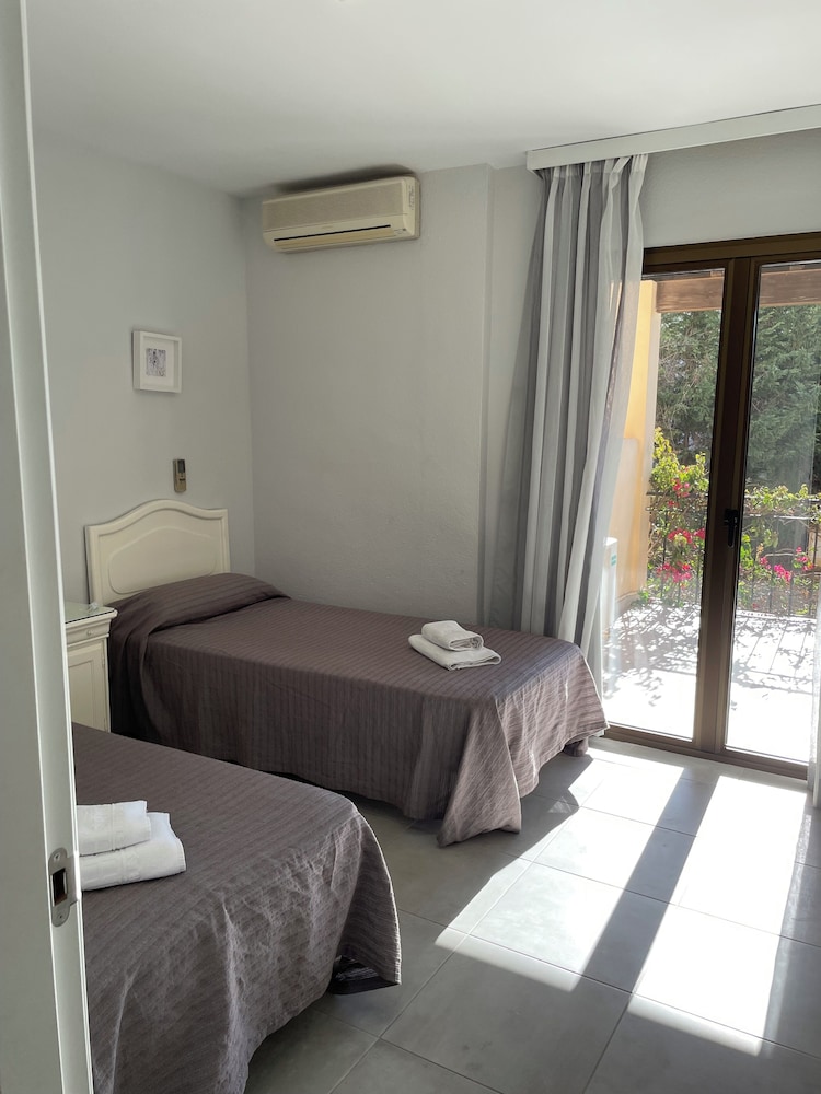 2 BEDROOMS, SUPERIOR, APARTMENT