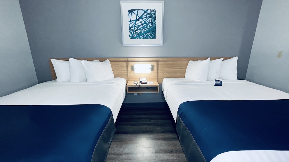 Microtel Inn Suites By Wyndham Tuscaloosa East 10/32