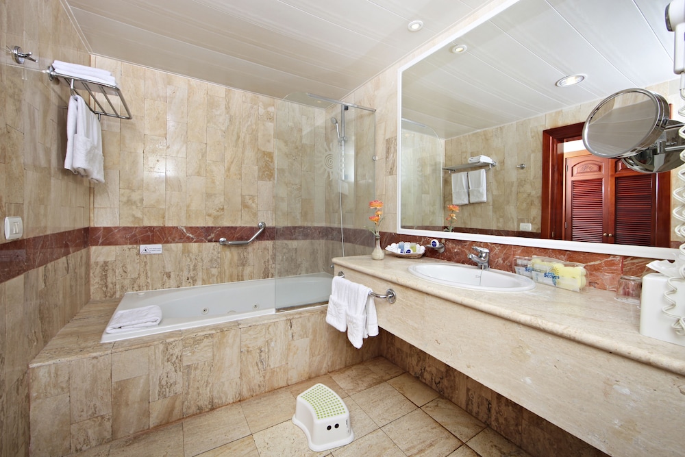 Bahia Principe Explore Punta Cana - All Inclusive 23/71