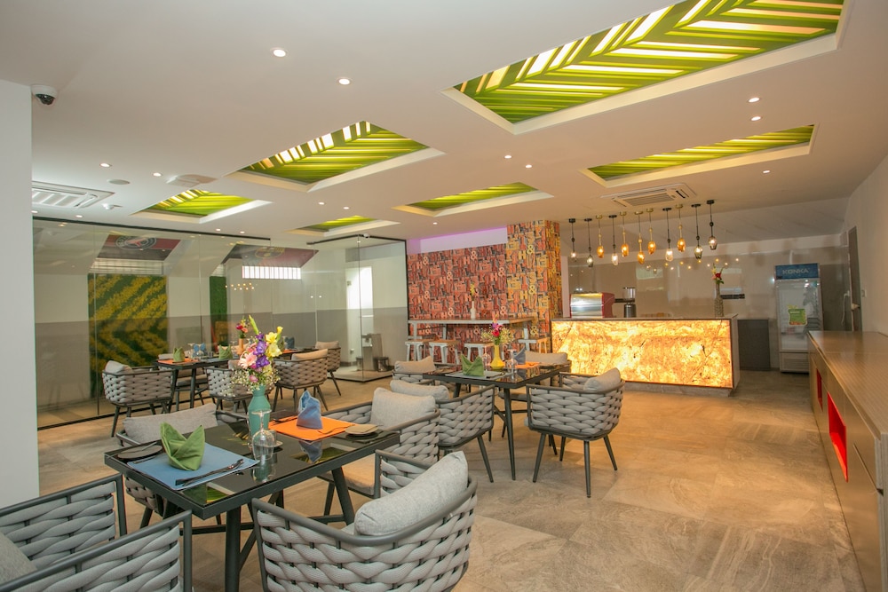 Hotel Omni Residency 40/51