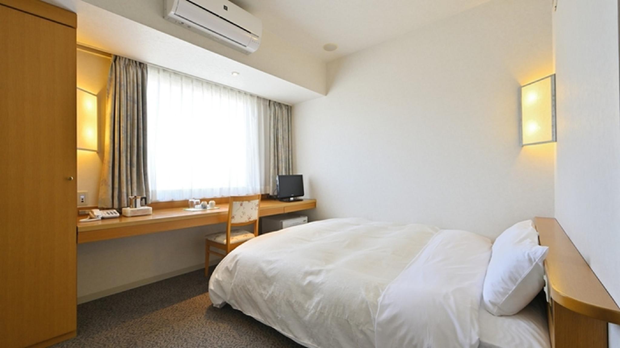 Deluxe, Single, Double Bed