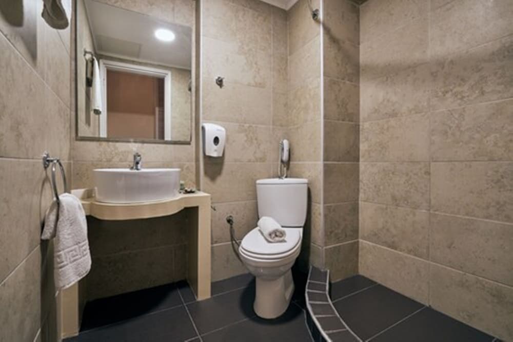 Varres Hotel 48/50