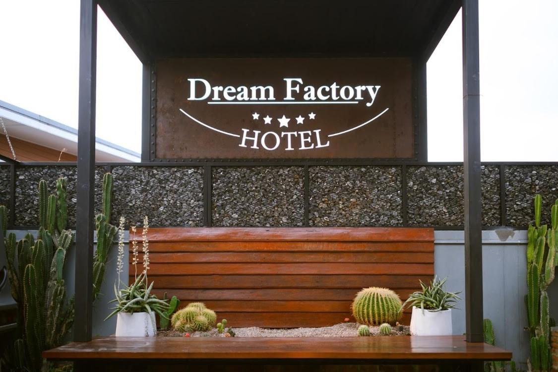 Dream Factory Hotel 4/39