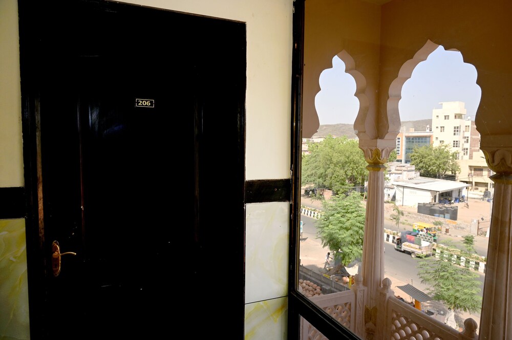 Zo Rooms Jalmahal Amer Road 37/42