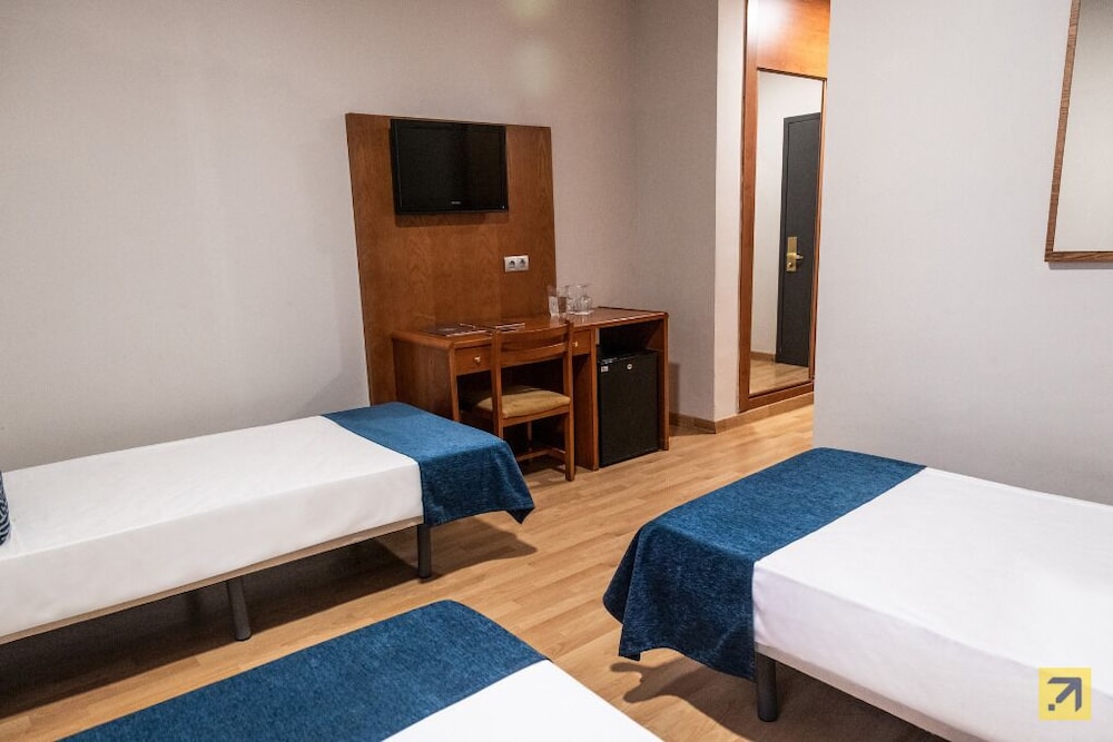 Room, Triple, Single, 3 Beds