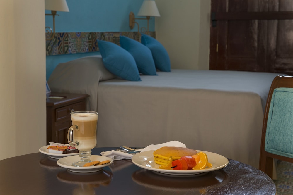 Hotel Del Gobernador 35/50
