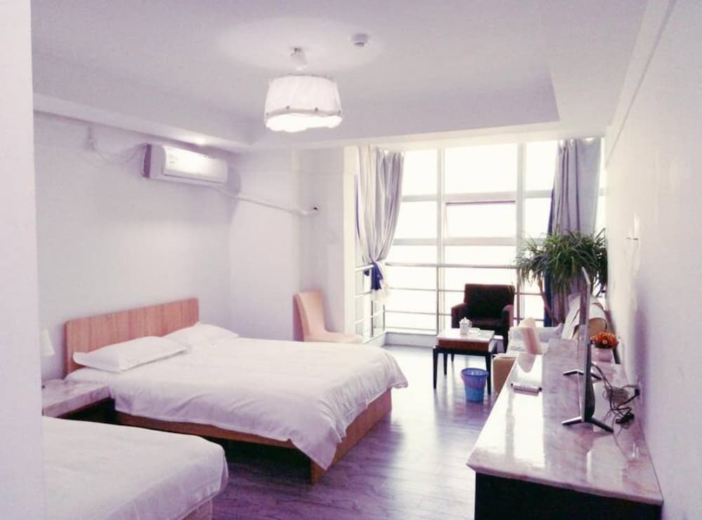 Shanghai Qidian Apartment The Bund 14/50