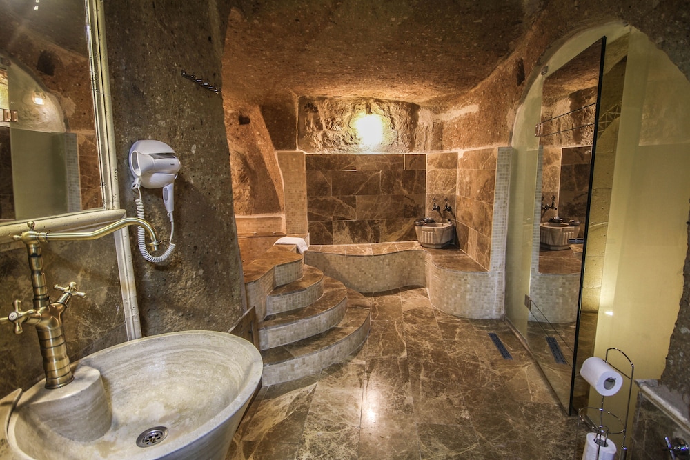 Heaven Cave House 39/64