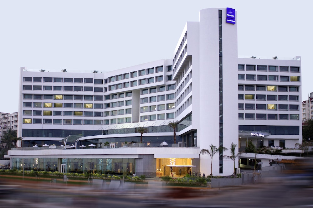 Novotel Visakhapatnam Varun Beach Hotel 4/75