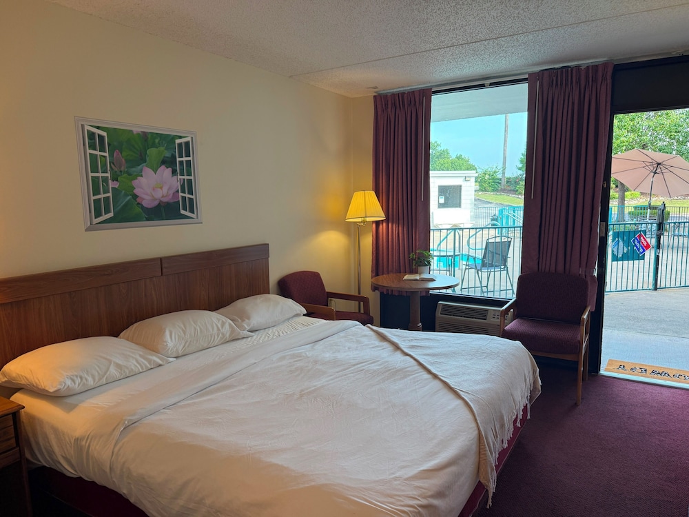 Ozark Valley Inn 13/50