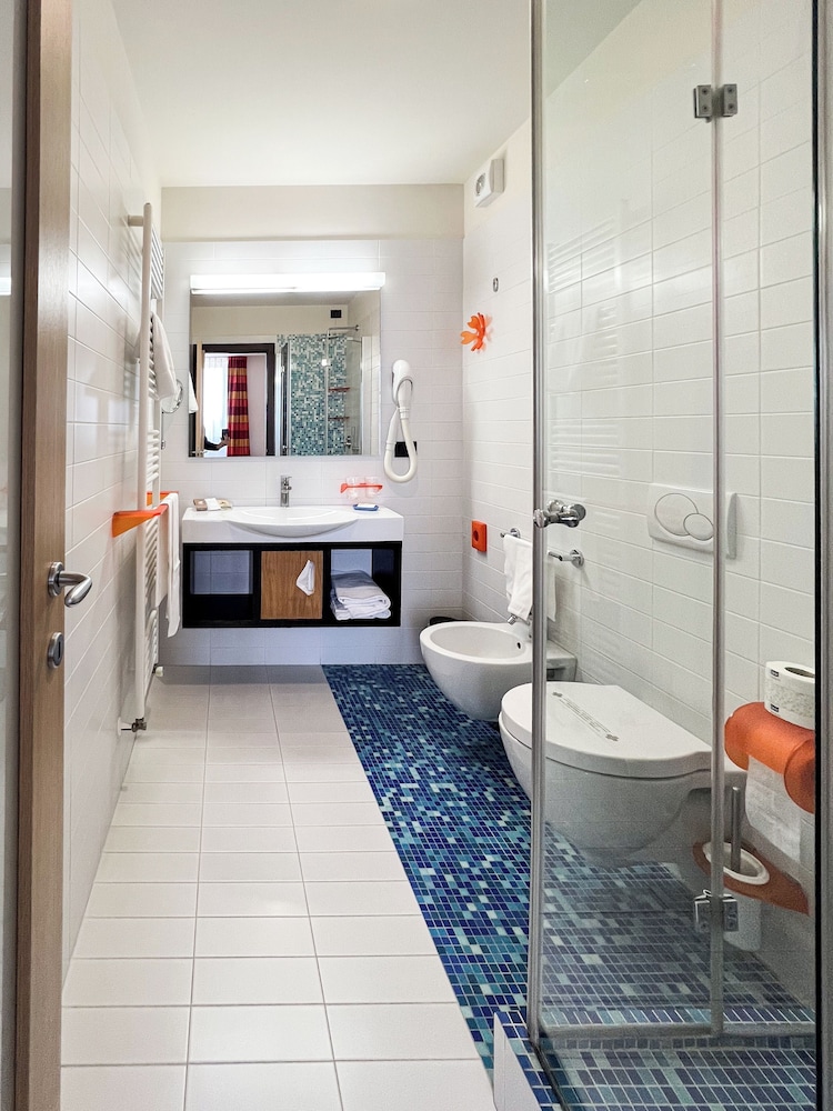 Sanlu Hotel 52/53