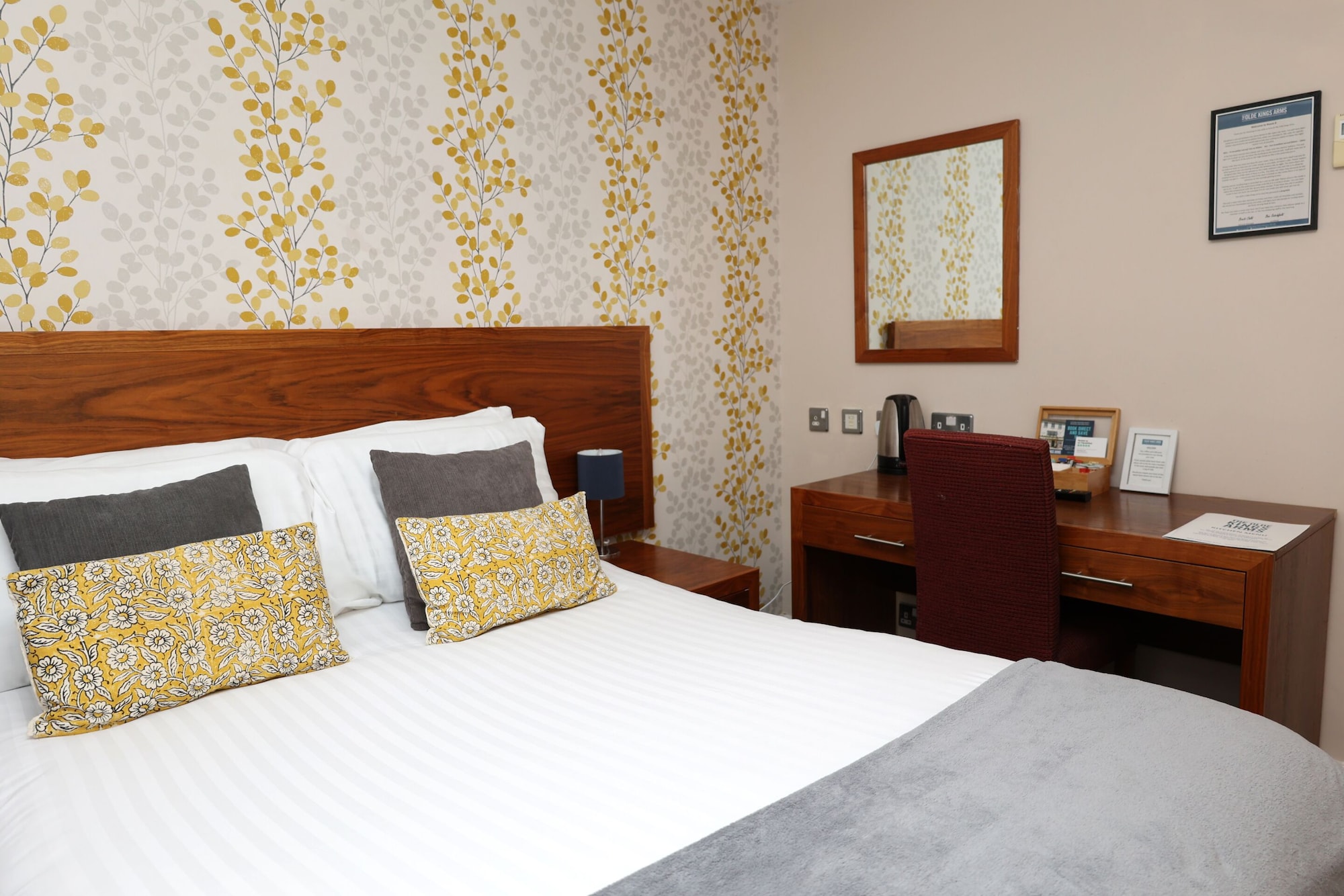 Standard, Double Bed