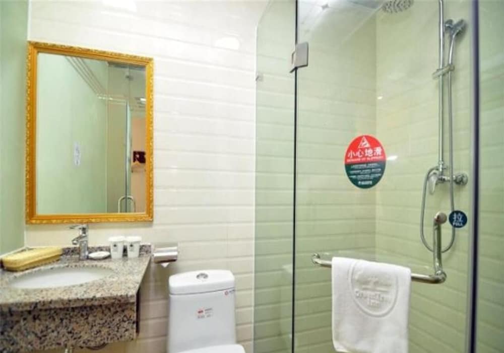 GreenTree Inn Kunming Chenggong University City HSR Station Shilin Street Express Hotel 53/57