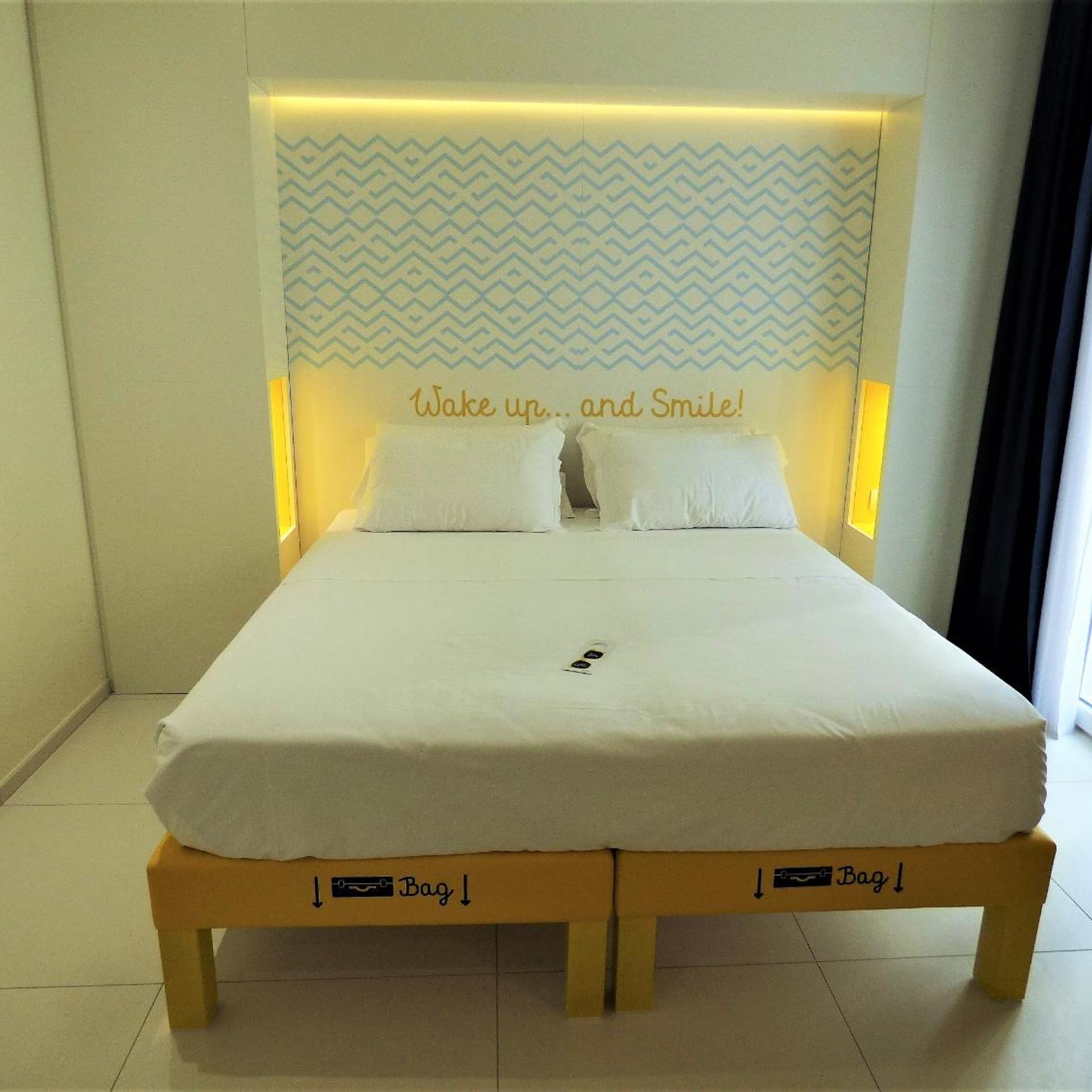 Room, Double Bed, Lateral Side Sea View, Balcony، HOTELTREVI 8/10