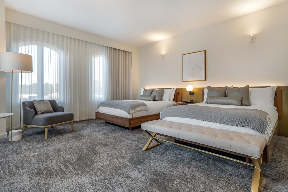 ROOM, 2 QUEEN BEDS