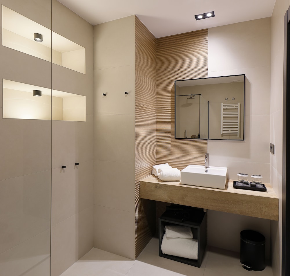 Nuvo Hotel Boutique 44/50