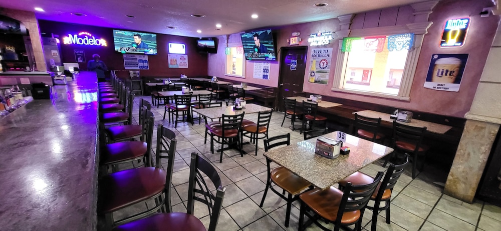 American Inn Cleburne 20/31