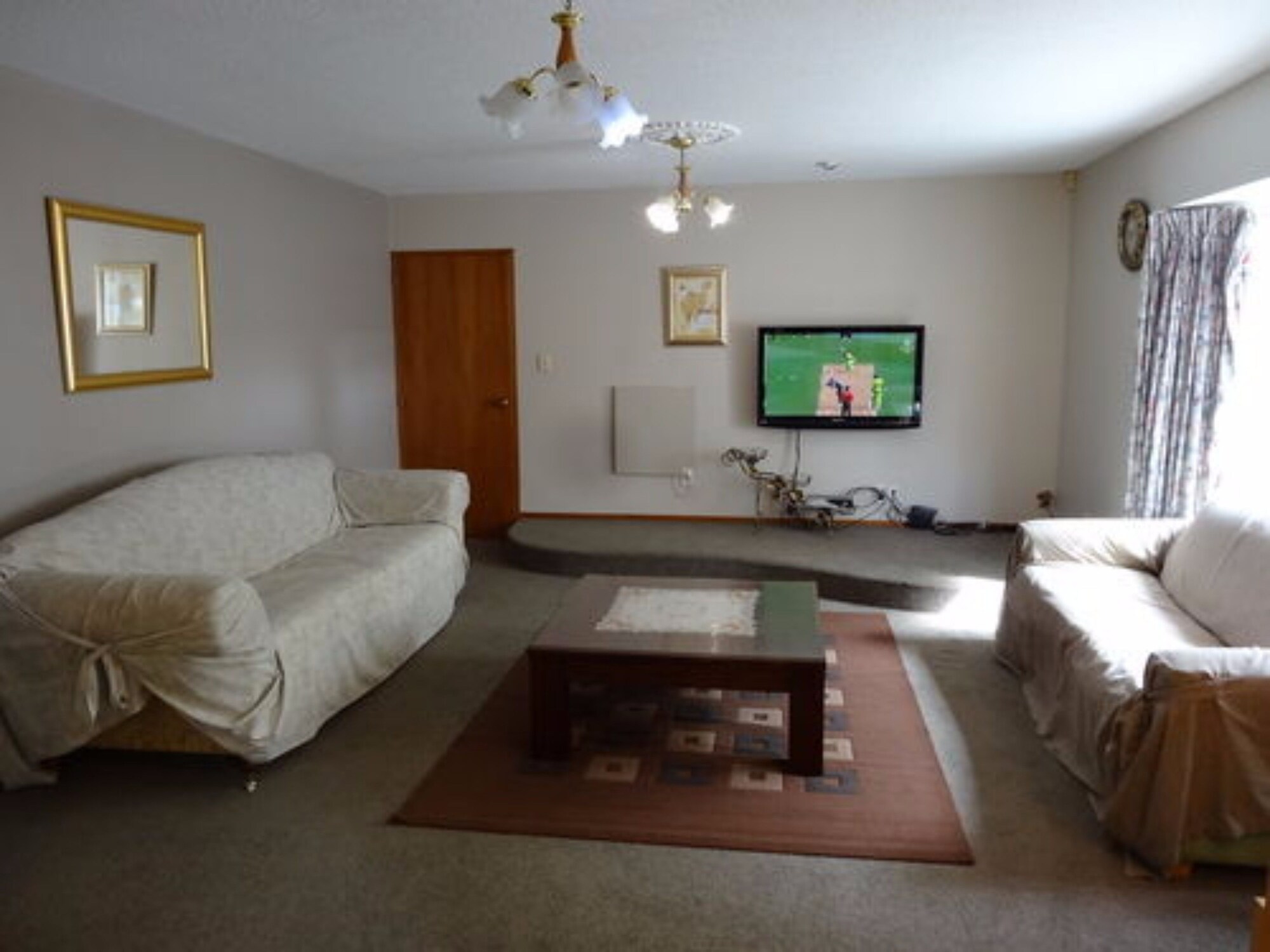 3 BEDROOMS, TOWN HOUSE, APARTMENT