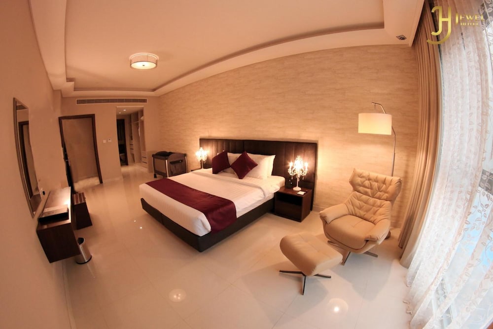 The Jewel Hotel 15/48