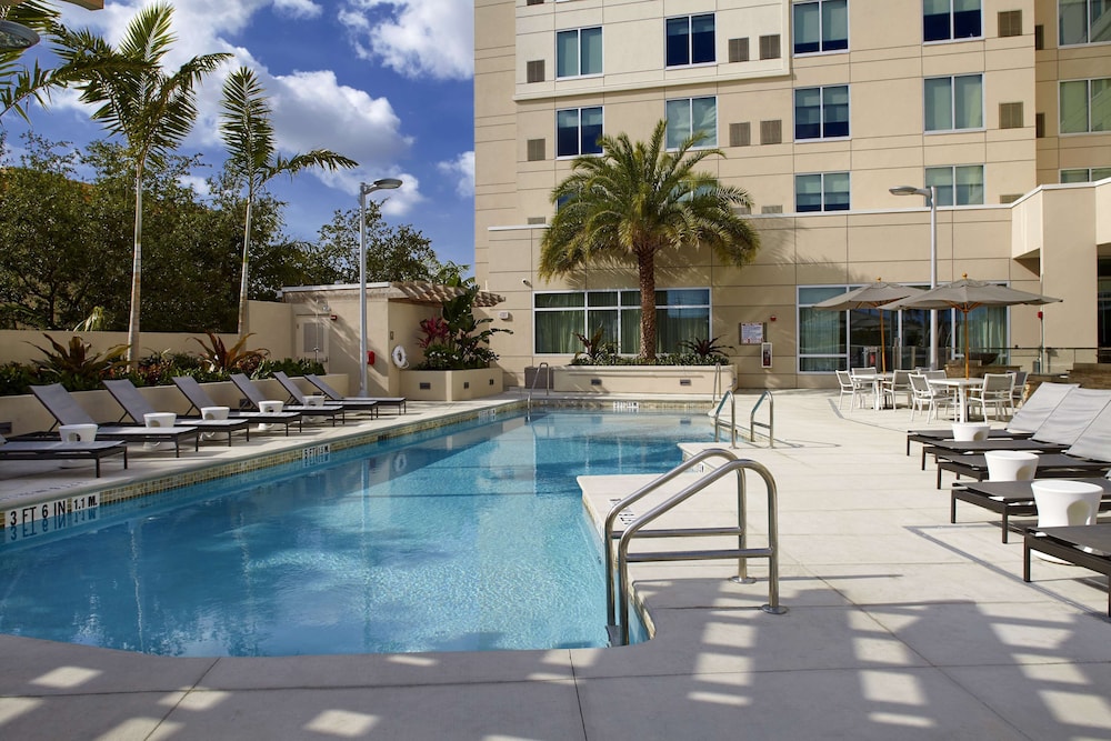Hyatt Place Miami Airport East 44/50