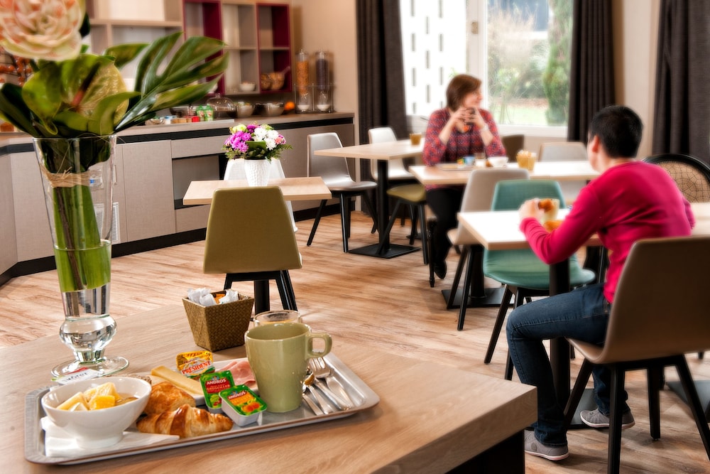 Ibis Styles Rouen Nord Barentin (Ex Ibis) 56/74