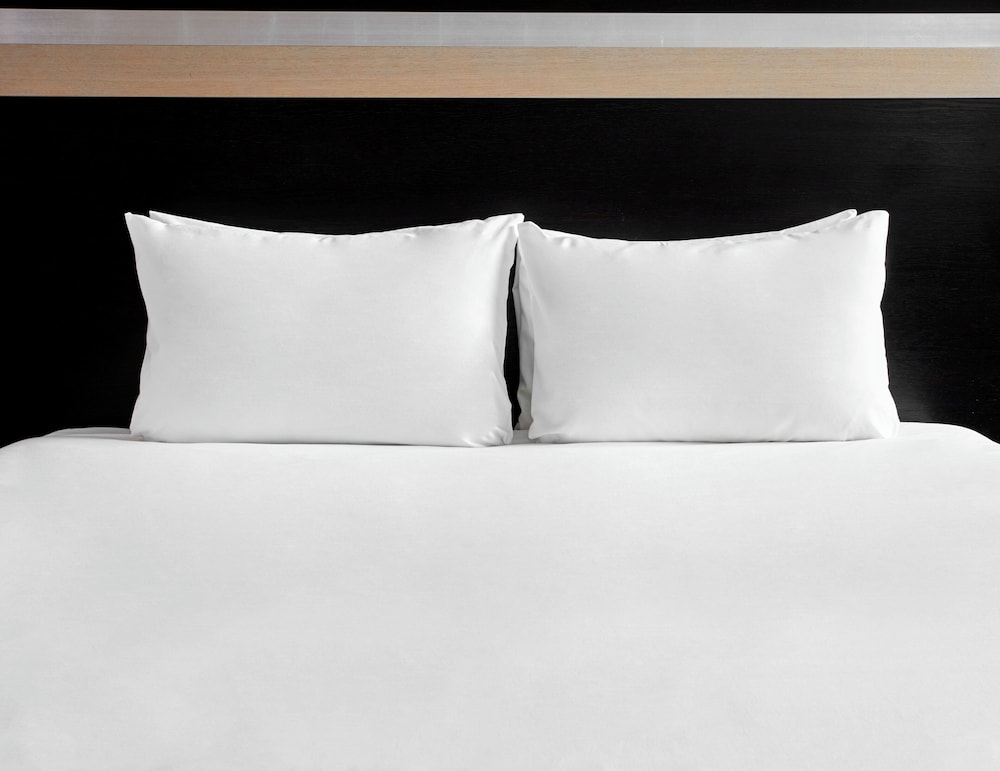 Holiday Inn Rugby-Northampton M1, JCT.18 23/50