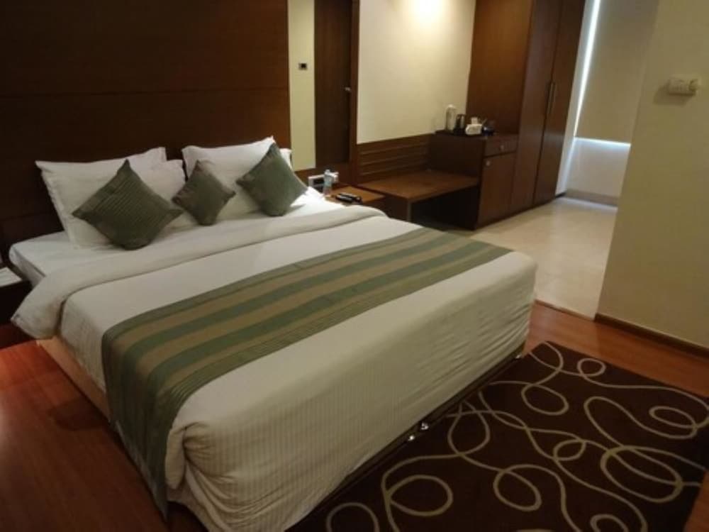 MINERVA GRAND 8/38