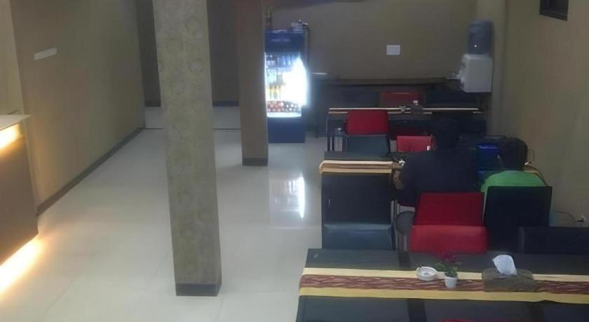 Permata Hotel Purwakarta 19/23