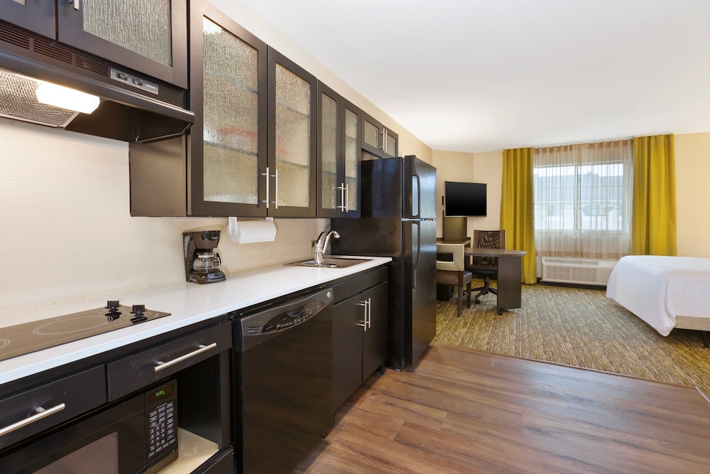 Candlewood Suites Washington North 23/58