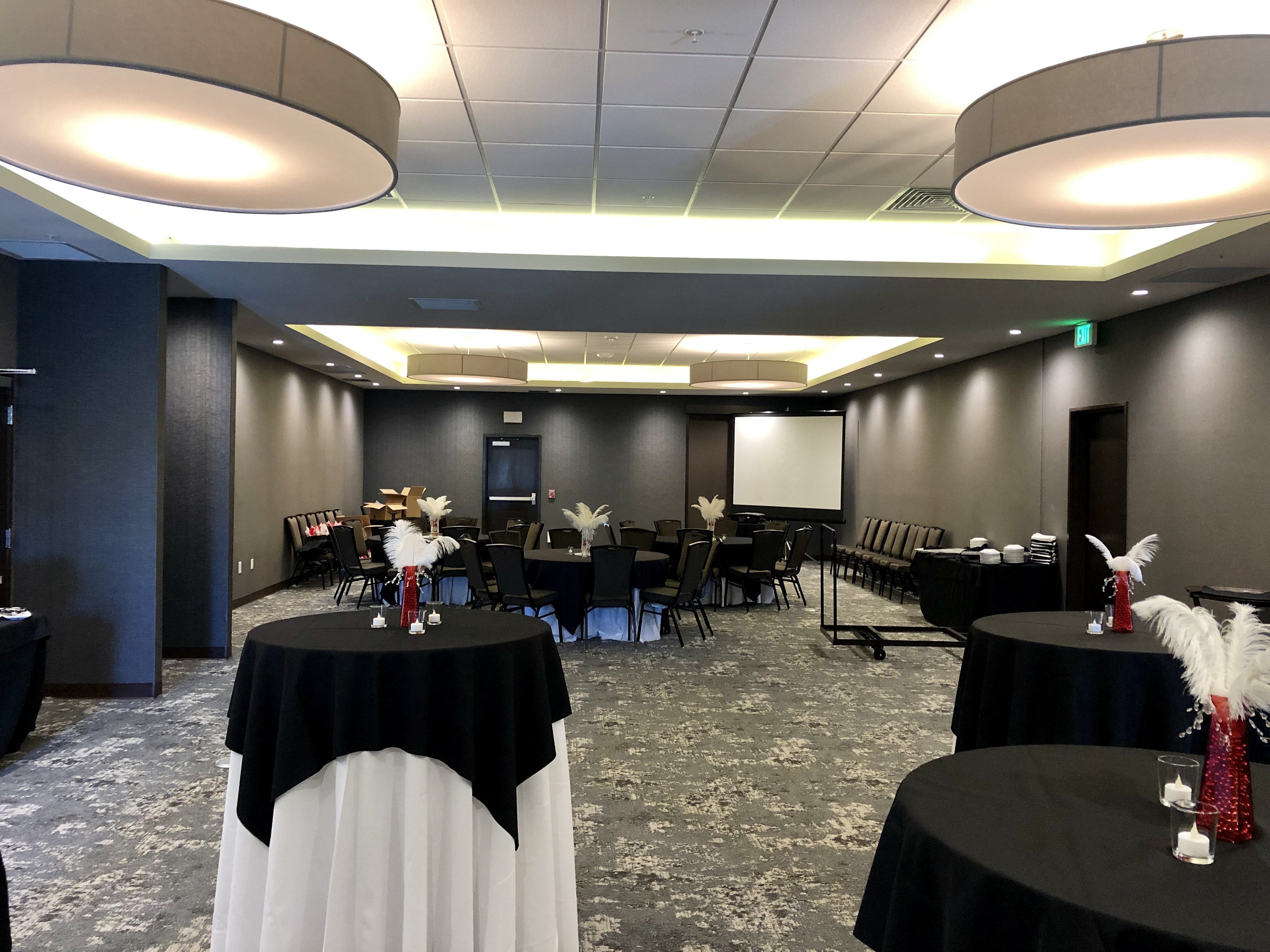 Holiday Inn Hotel & Suites Milpitas 30/36