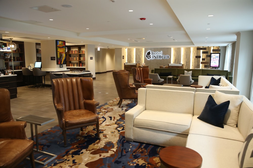 HOTEL INDIGO NAPERVILLE RIVERWALK 10/78