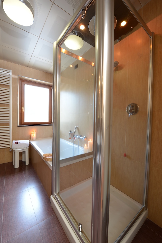 Hotel Guglielmo 25/43