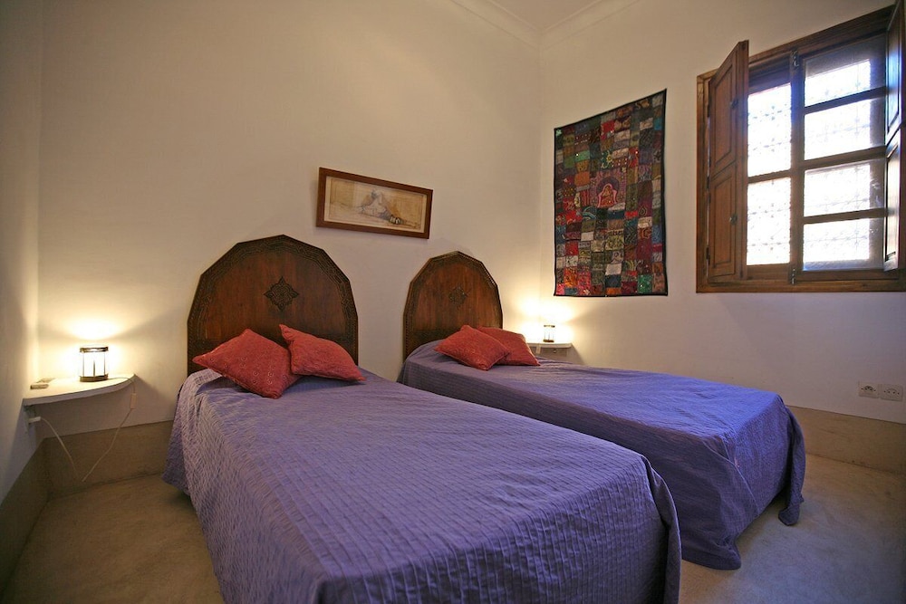 Riad Marelia 9/33