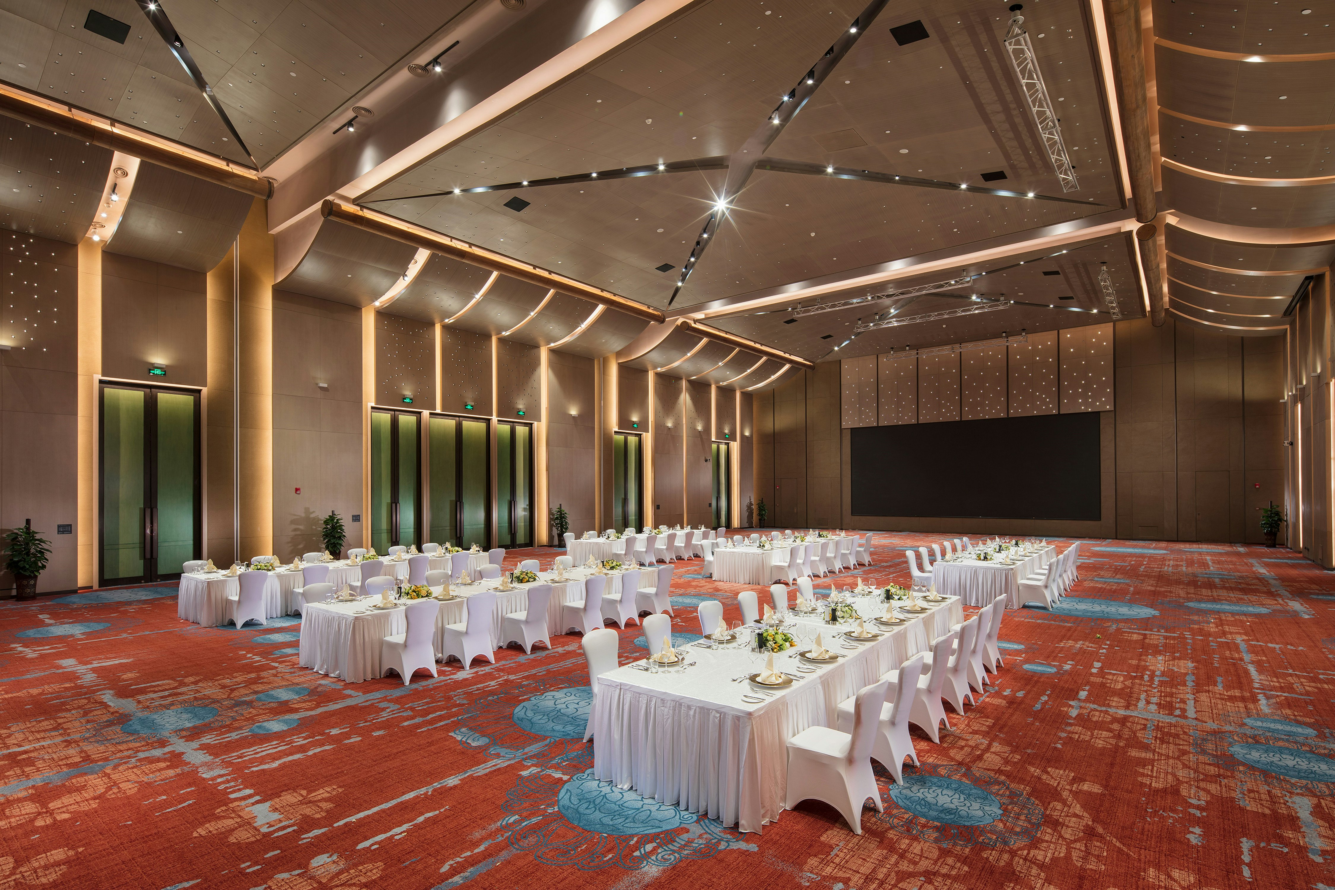 Hilton Jiuzhaigou Resort 19/32