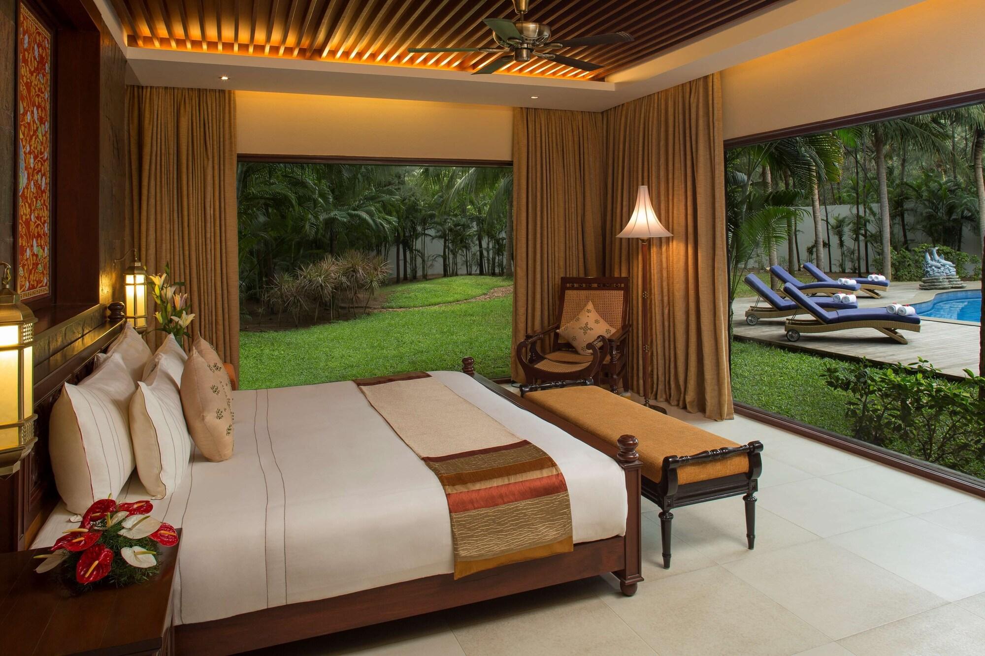 3 Bedrooms, Bay, Bungalow