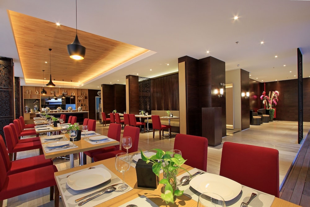 Ohana Hotel Kuta 58/69