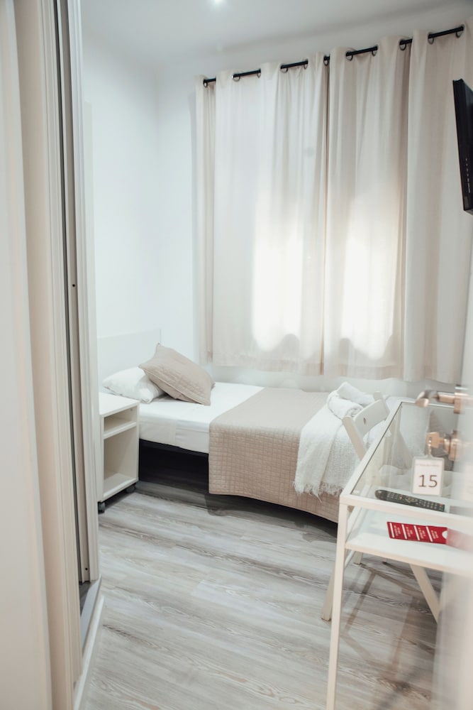 Hostal Ruta de Francia 20/50