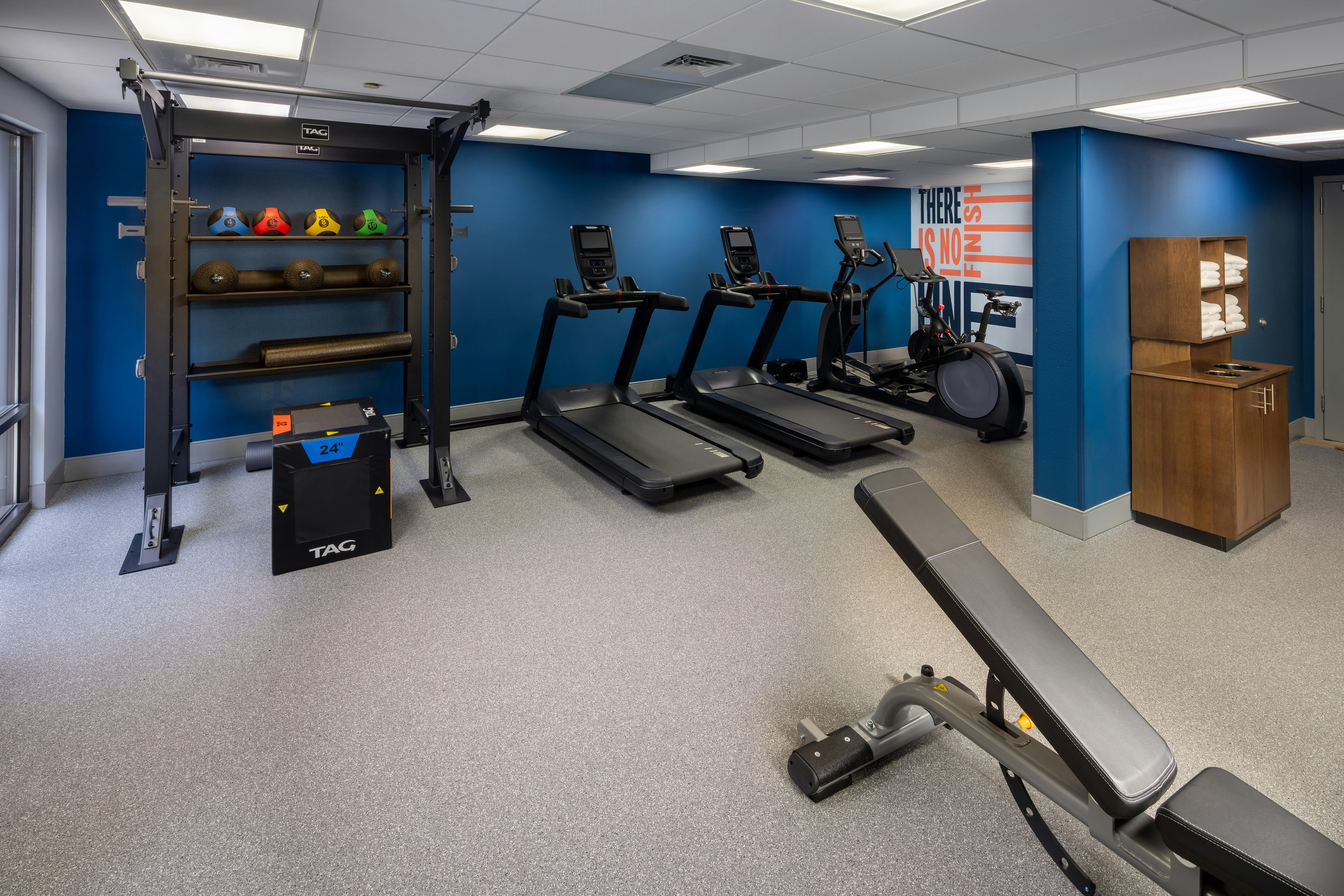 Hampton Inn Suites Asheville I 26 30/54