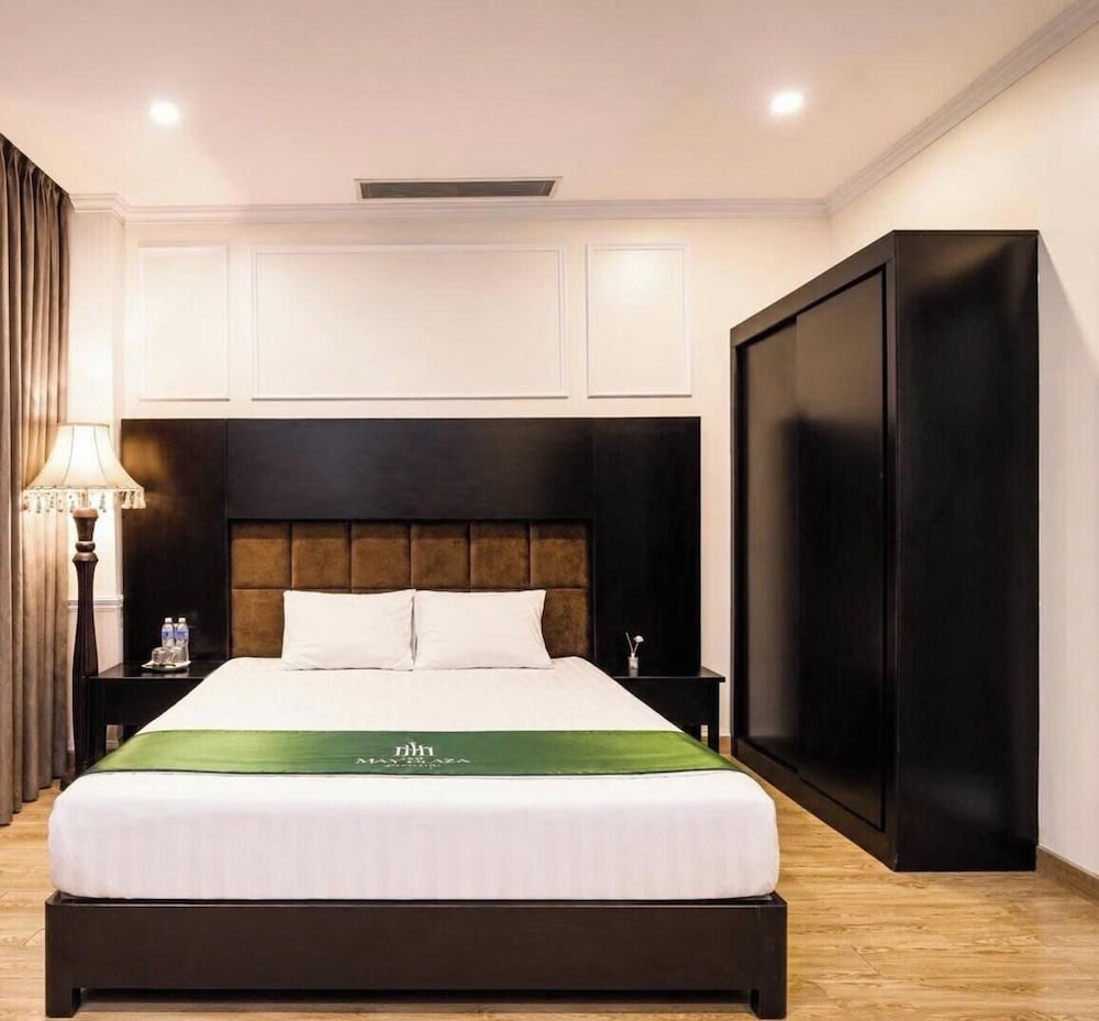 May Plaza Hotel 19/50