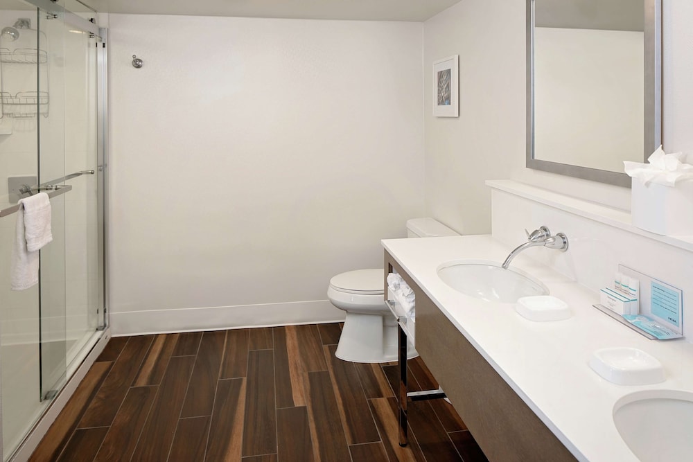 Hampton Inn Louisville Downtown 15/50
