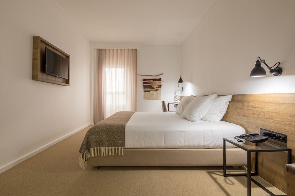 Lamego Hotel 16/65