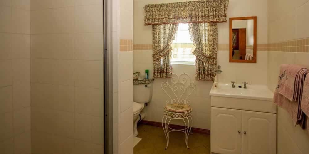 Homestead B & B 15/50