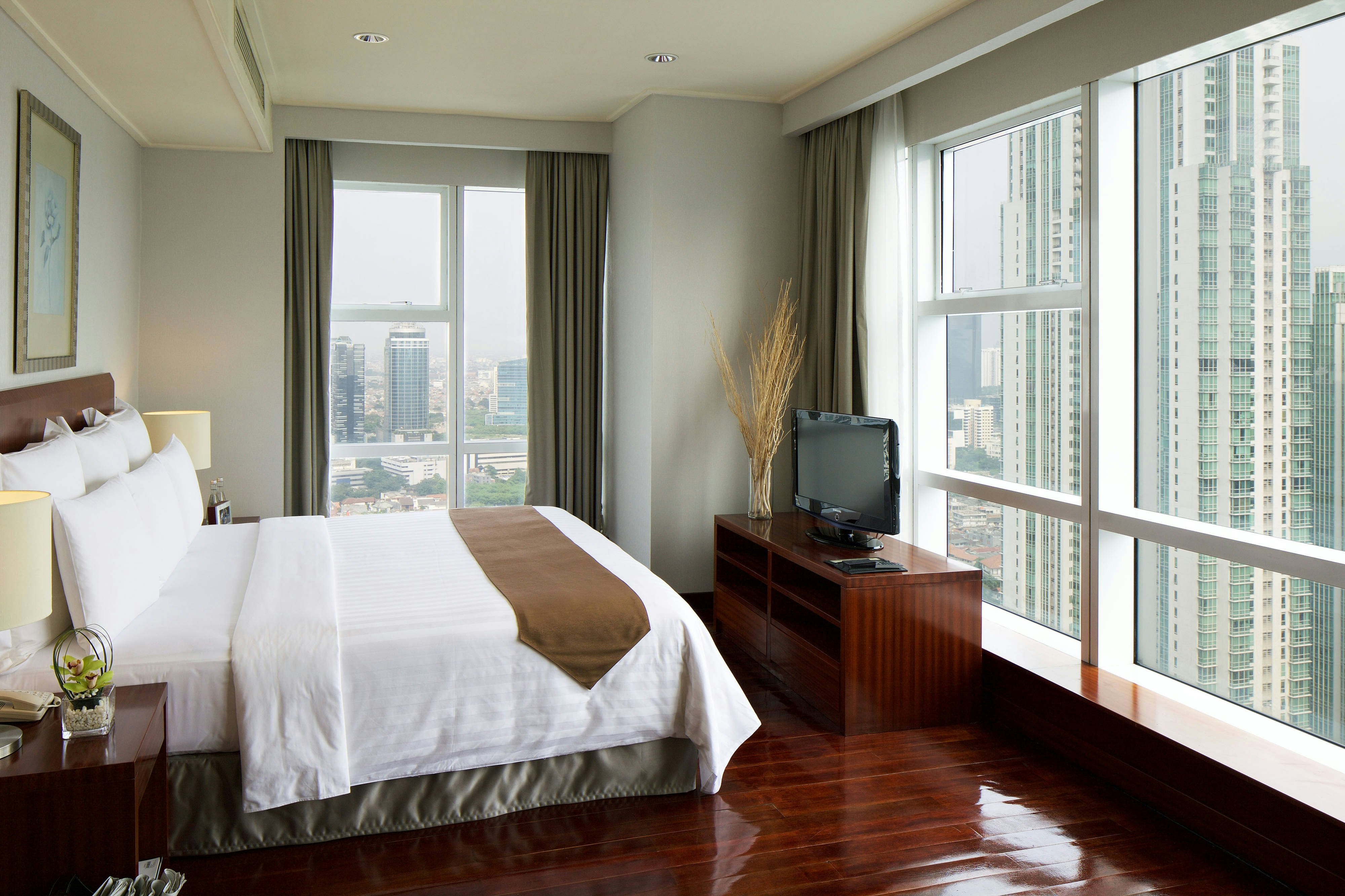 The Mayflower Jakarta Marriott Executive Apartments 1/9