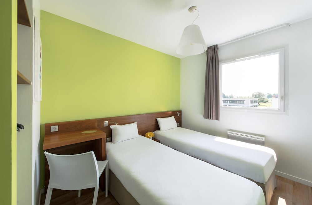 HOTEL ECONUIT 12/47