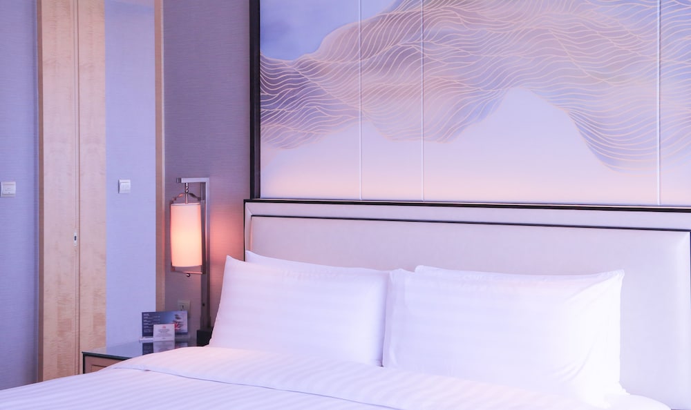 Shangri La Xiamen 14/68