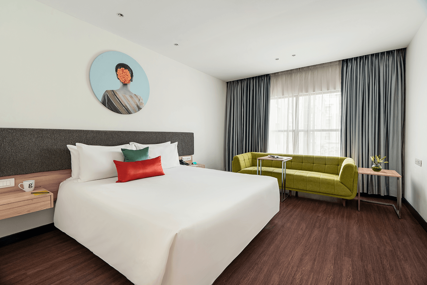 Resh, Double Bed