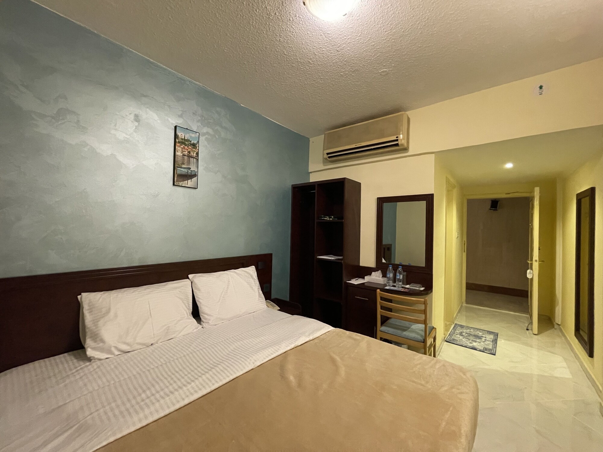 ECONOMY, DOUBLE BED, COURTYARD VIEW