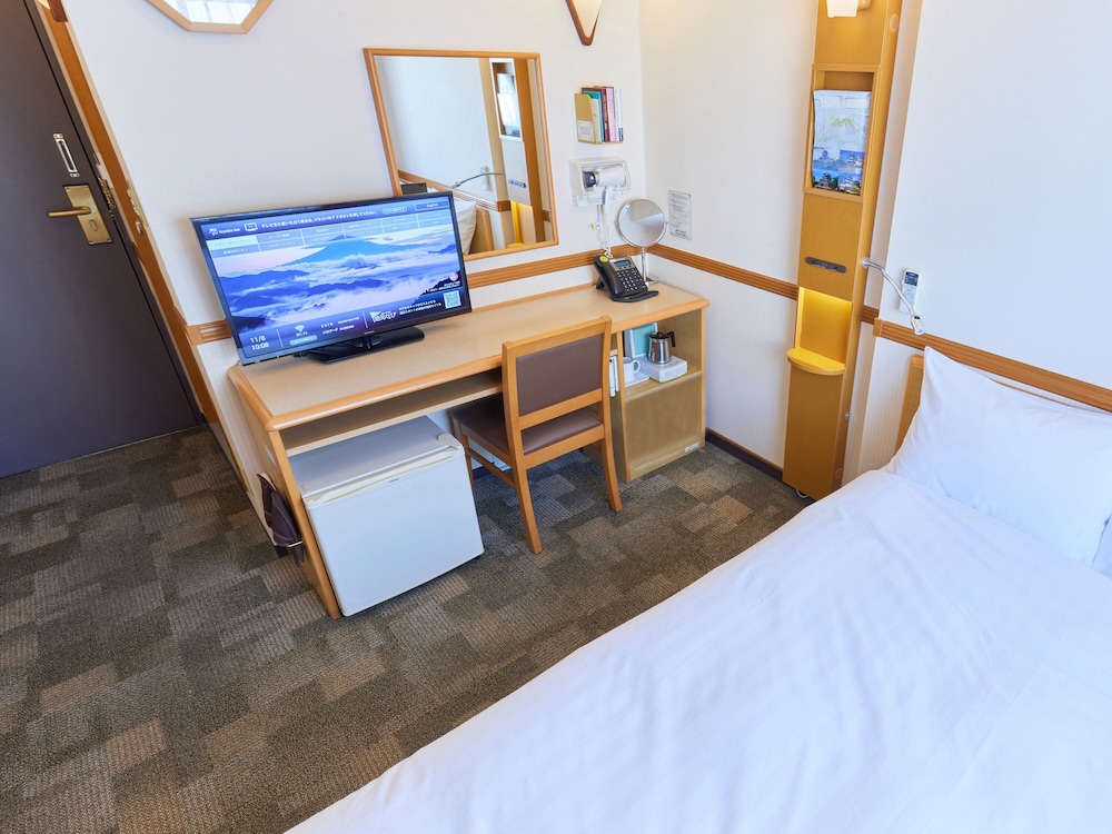 Toyoko Inn Fussa Ekimae Higashi Guchi 34/59