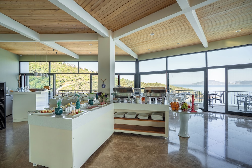 Med Inn Boutique Hotel 34/56